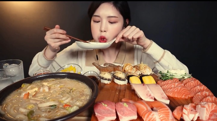 【Boki 字幕版】三文鱼刺身、寿司拼盘、长崎炒码面