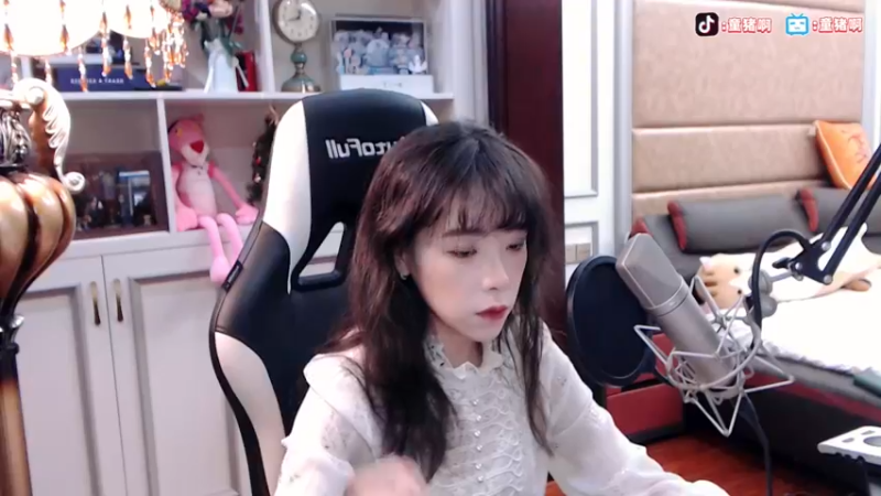 【2021-10-16 19点场】童猪啊i：今晚唱会儿歌