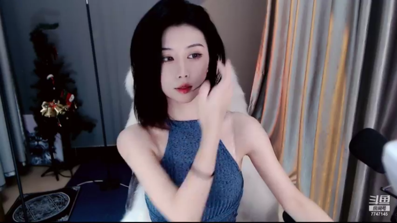【2021-10-18 19点场】青台miss：拔牙了 慢慢说话