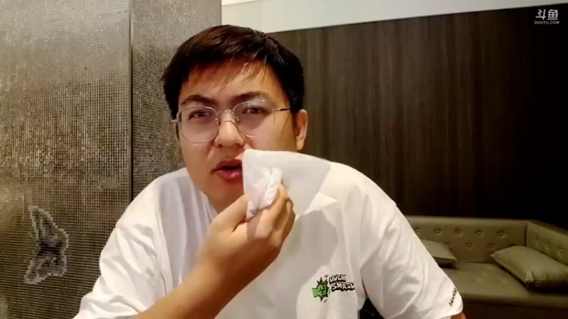 【2021-10-19 03点场】火力堂主：和兮酱吃个饭！