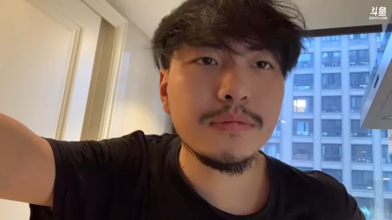 【2021-10-19 16点场】Npccccccccccccc：金色传说的直播间