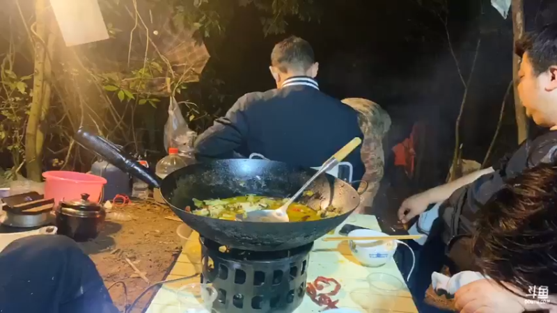 【2021-10-18 23点场】魅力生活i：晚上美食聊天