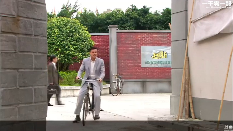 【2021-10-20 20点场】猫叔灬灬：【猫叔】自闭中，随便聊聊吧~~~