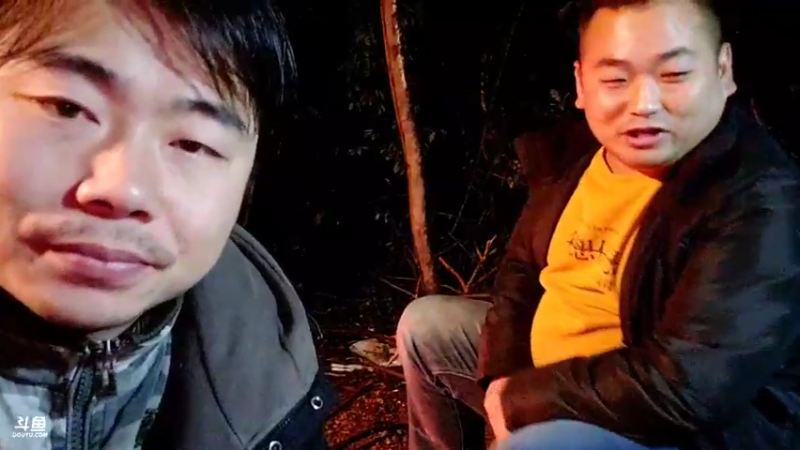 【2021-10-19 23点场】魅力生活i：荒岛打野美食