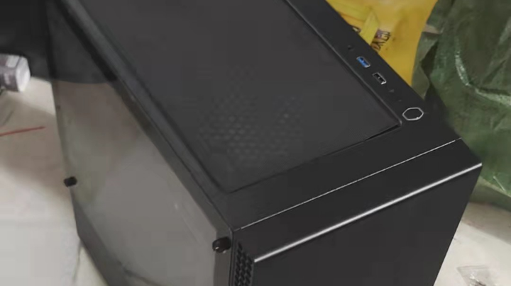 酷冷至尊mb400l主机