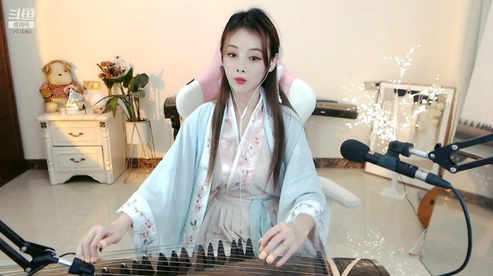 古筝专业演奏级曲目——云裳诉（不完美，请见谅）