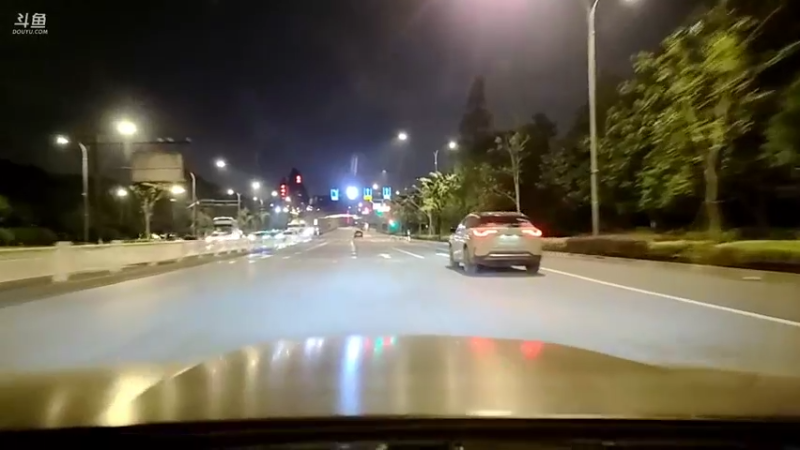 【2021-10-21 20点场】赛文柒Seven：买摩托车装备（杭州）