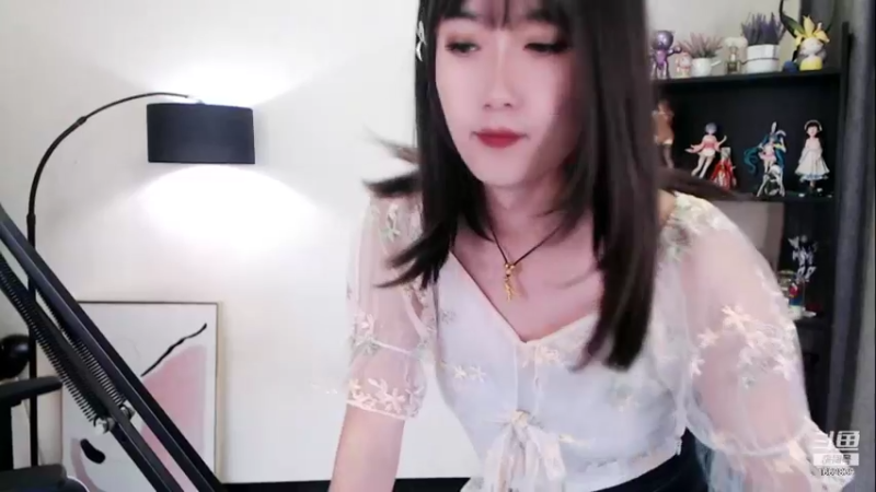 【哈尼九 舞蹈】10-21 20:07