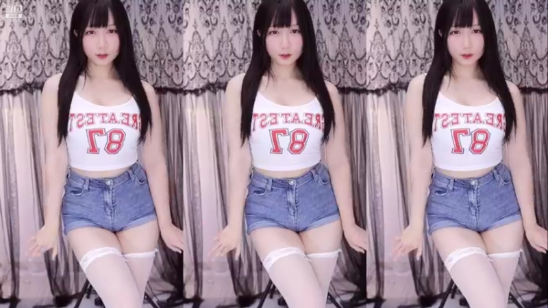 【嘿一只小河马 舞蹈】10-21 20:29