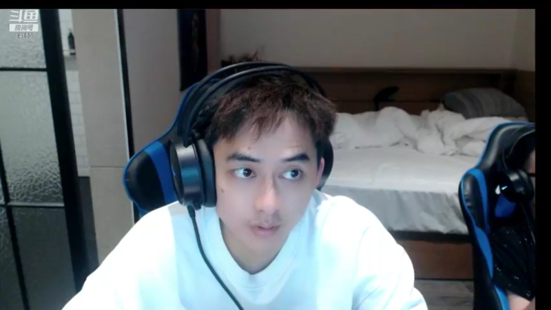 【2021-10-23 20点场】草莓：英雄联盟手游明星赛表演赛