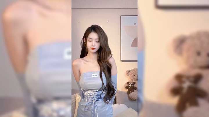 美女跳舞真好看，好迷人啊