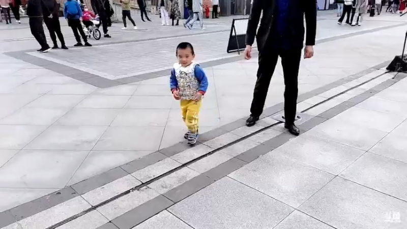 【2021-10-23 15点场】我是唐菲：汉街户外啦