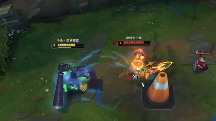 【恶霸提莫】今天连续吃了霸哥三把分，一次比一次折磨不知道霸哥有没有在直播间破防