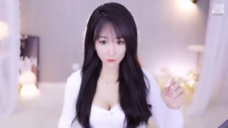 【2021-10-24 17点场】Jue美娘：搞笑 治愈下？