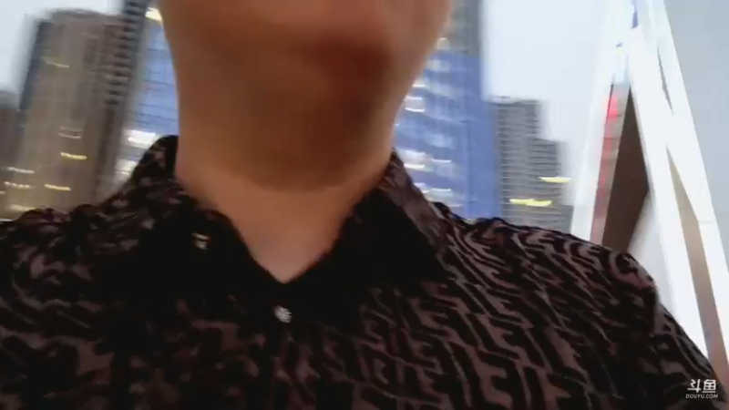 【2021-10-25 18点场】圆梦大师丶秦珂：录播中！飞往重庆与楠哥见面