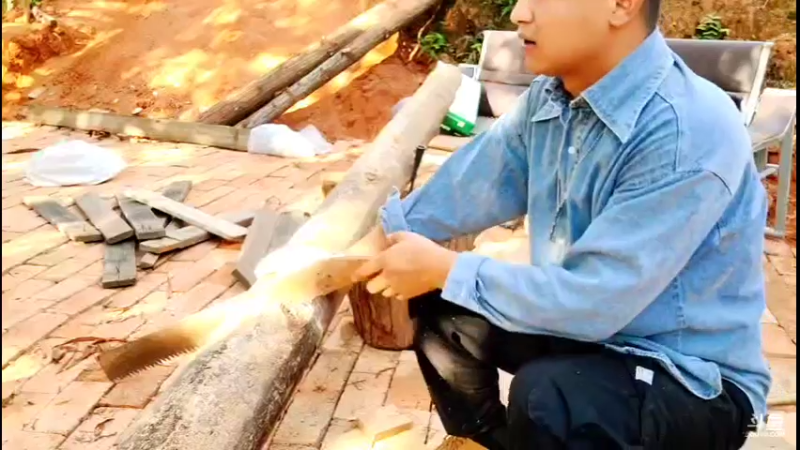 【2021-10-26 15点场】主播阿郎：荒野独居（做桌子）