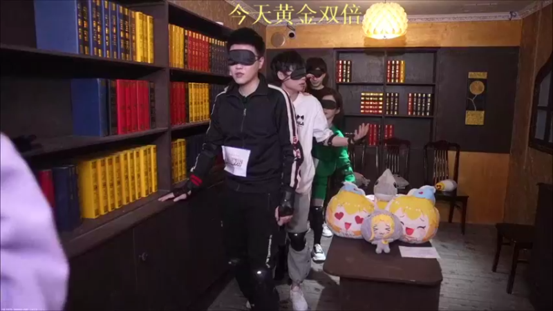 【2021-10-26 20点场】BLUE呀丶：冲国1安琪拉 8点看米神逃脱