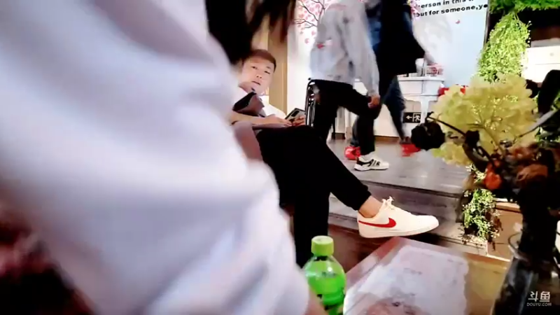 【2021-10-26 18点场】大嘴love：我在大理你在哪里？