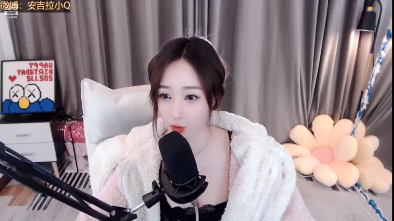 【2021-10-25 22点场】小Qbaba：静待美好的出现