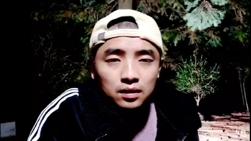 【2021-10-25 23点场】主播阿郎：荒野独居（铺砖做灶）