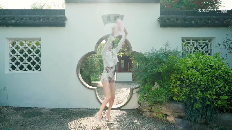 我在斗鱼看沫沫同学丶直播舞蹈