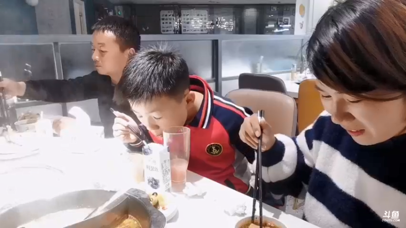 【2021-10-27 21点场】中华户外钓鱼：不钓鱼时能干嘛