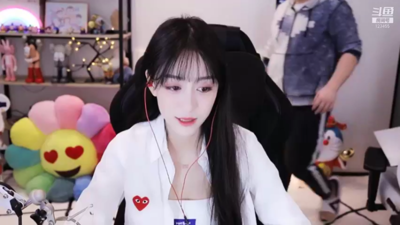 【2021-10-29 18点场】南波儿大魔王丶：GBL丶南波儿上线了！！