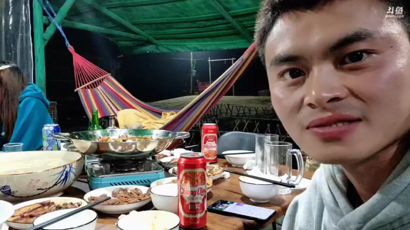 【2021-10-28 22点场】川味箩卜：接一个她，回家！