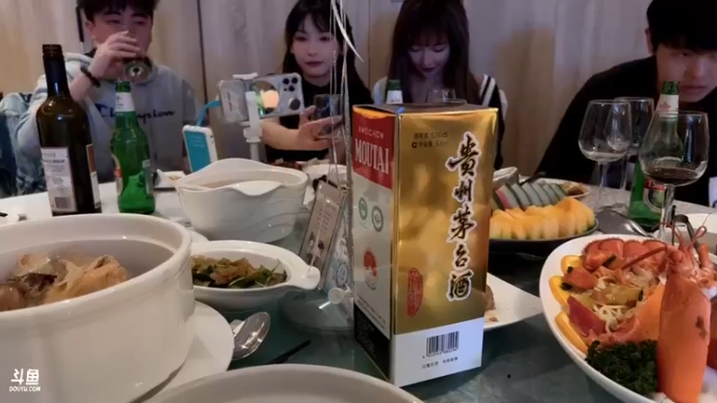 【2021-10-30 20点场】imxiaoxin：【茄哥生日户外咯】
