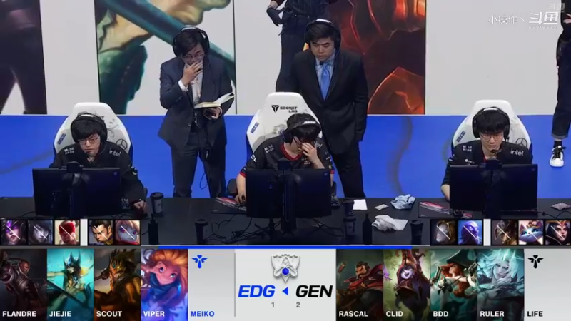 S11四强赛EDGvsGEN 精彩对局 (45)