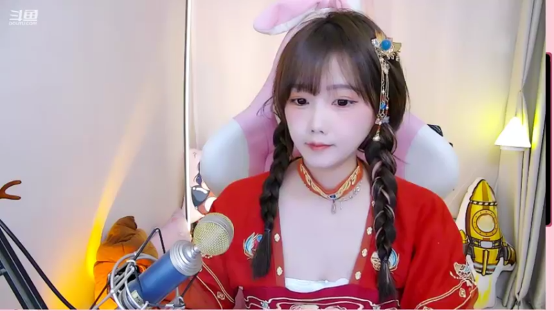 【2021-10-29 12点场】欣小菜：【有车位】中单法王带粉上分！