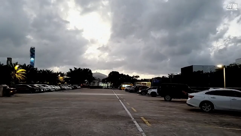 我在斗鱼看赛文柒Seven直播户外