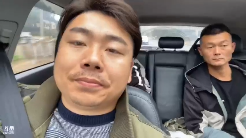 【2021-11-01 12点场】魅力生活i：县城到张家界各种整活