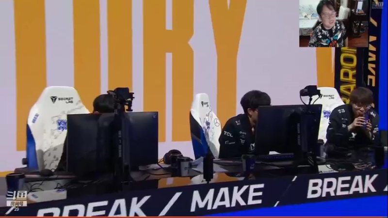 【2021-11-01 02点场】教练JoKer：下午暗黑时间，打6boss去了