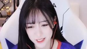 虽然但是 我的女粉真好看