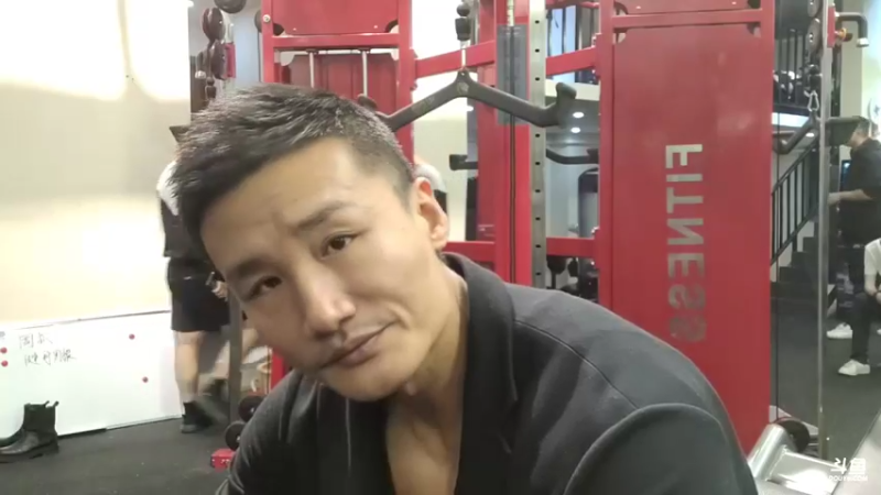 【2021-11-02 21点场】黑人毅：今天你们训练了吗