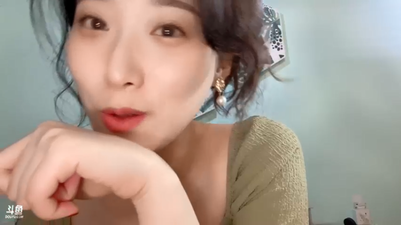 【2021-11-02 21点场】李老师哈哈哈：今晚讲两个故事
