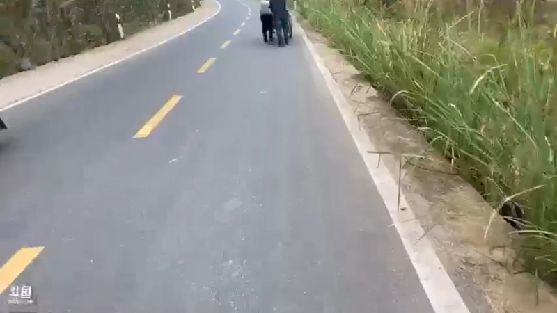 【2021-11-03 10点场】魅力生活i：县城到张家界各种整活