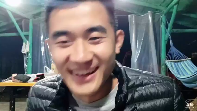 【2021-11-04 00点场】川味箩卜：烤烧烤！烤烧烤！烤烧烤！