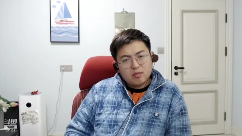 【2021-11-04 08点场】火力堂主：和父母吃个饭来晚了各位！