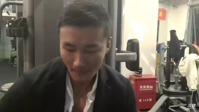 【2021-11-04 20点场】黑人毅：晚上要拍视频了