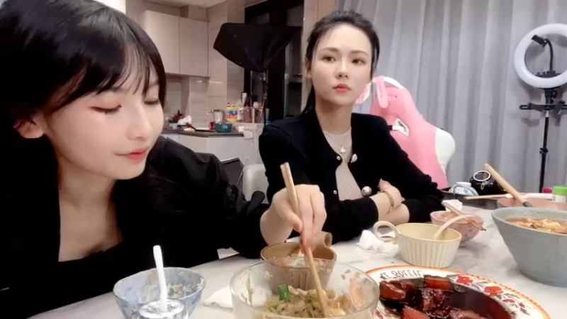 【2021-11-05 21点场】叶知秋Vanessa：周五厨房 五点见