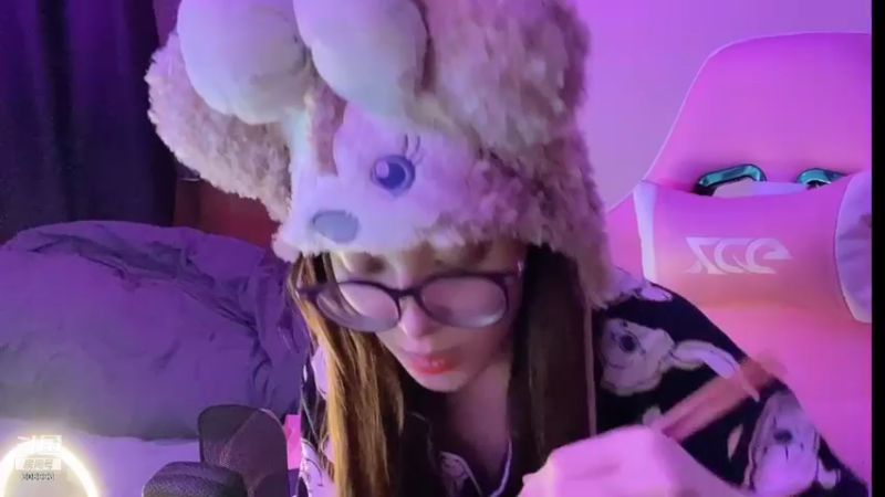 【2021-11-06 22点场】紫琪儿小波霸：edg赢了紫琪瘦10斤~