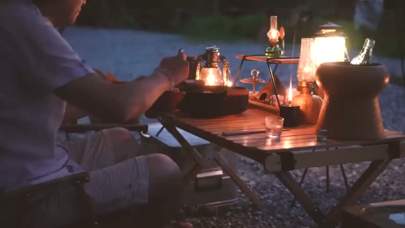 在拥有美丽风景和凉爽溪谷的露营地度过愉快的一天15-逃离都市 露营日常