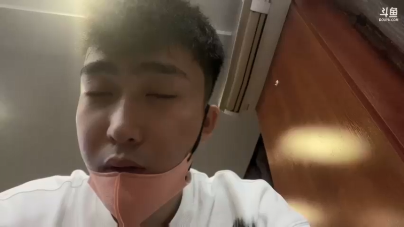 【2021-11-05 19点场】别问问就黑皮：兄弟们 我出发了～过俩天见