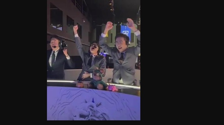 给我喊！我们是冠军！