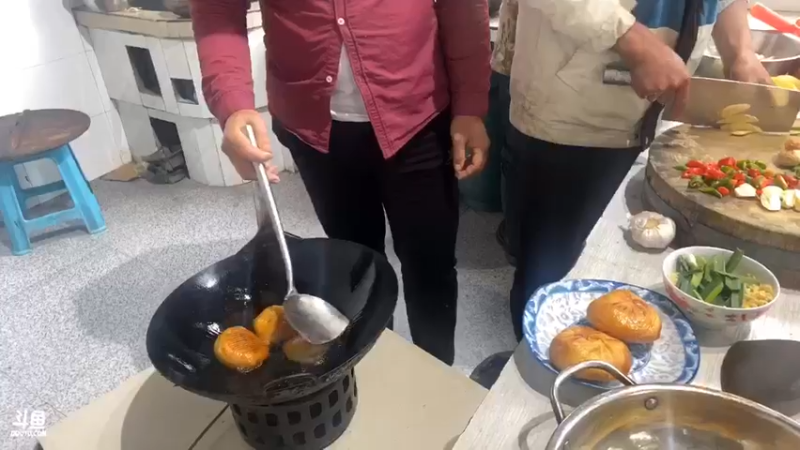 【2021-11-07 14点场】魅力生活i：找枞菌寻甲鱼