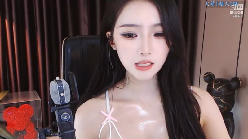 奶优米呀_2021_11_06 _舞蹈时间_11_11_C0yD