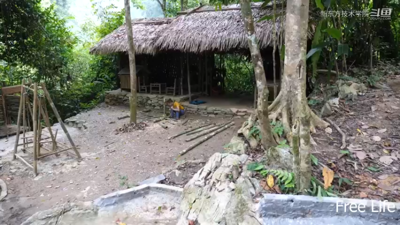 离网日常32打造休闲椅舒服了23#妹子独自深入深山，离网日常