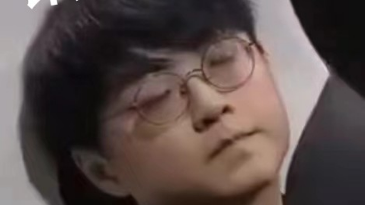 庆祝EDG夺冠}